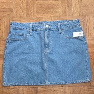 NWT Old Navy Blue Denim Mini Skirt